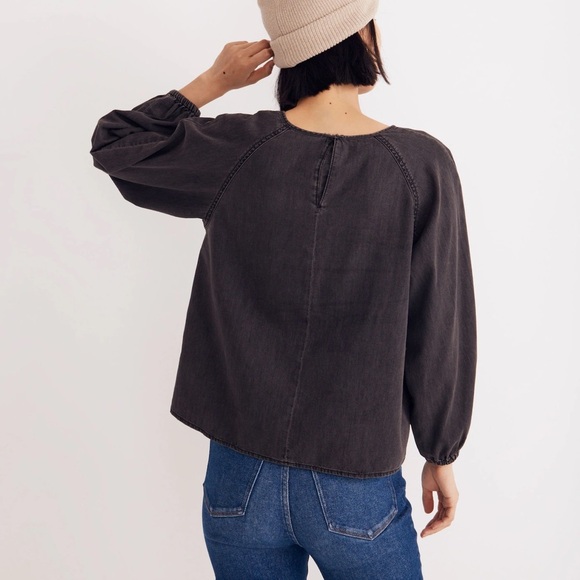 Madewell NWT Denim Shirred Swing Shirt Blouse in Lunar Wash Small - Picture 2 of 10